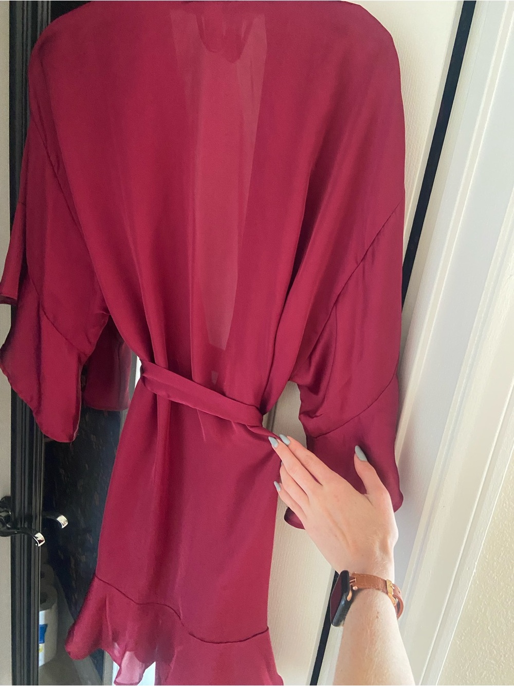 Victoria’s Secret Flounce Robe in Maroon - Picture 7 of 8